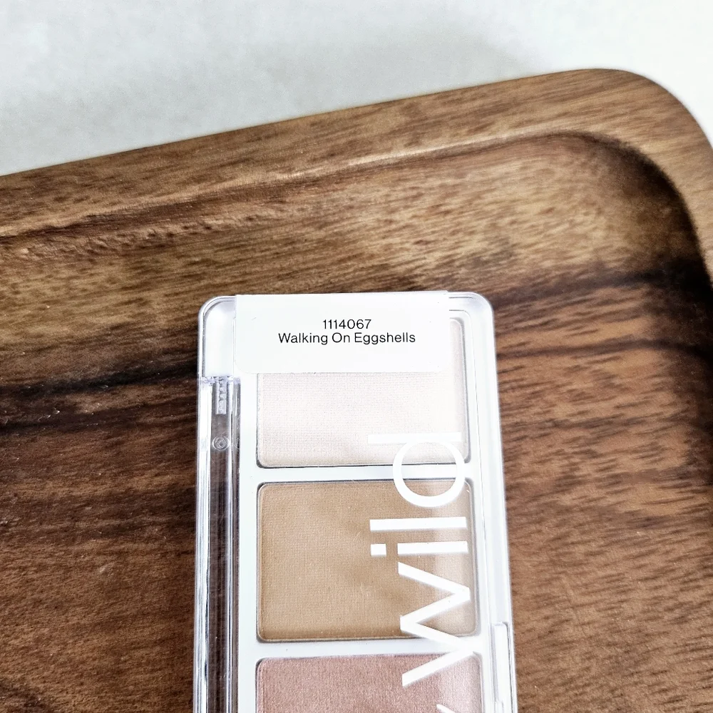🆑️3/$15 Wet n Wild Neutral Tones Eyeshadow 5 Shade Walking On Eggshells Palette
